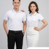 Áo đồng phục trắng phối sọc xanh vải poly thái